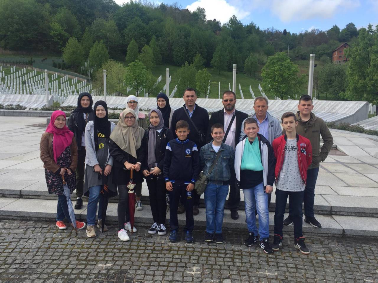 Džemati Kovači i Gornji Bašigovci u posjeti Memorijalnom centru u Srebrenica – Potočari